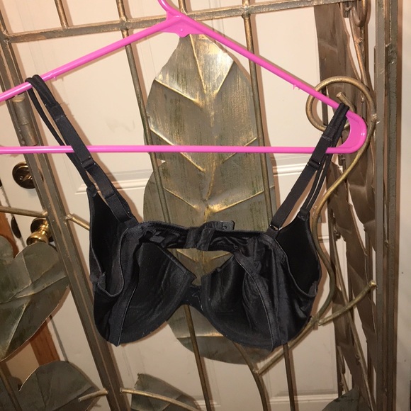 Victoria’s‎ Secret bra 36C ❤️ - Picture 3 of 5